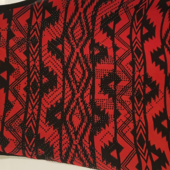 Express Tank Top - Picture 2 of 4